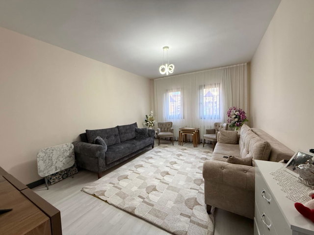 REMAX İLKE'DEN GEZKÖY TOKİ'DE 2+1 BORÇLU SATILIK DAİRE