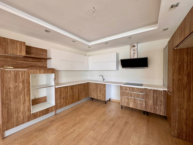 REMAX RİNA'DAN ESENKENT KONAKLARINDA 3+1