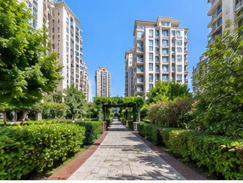 HALKALI IHLAMUR EVLERİ’NDE 4+1 | YÜKSEK GİRİŞ | PEYZAJ CEPHE