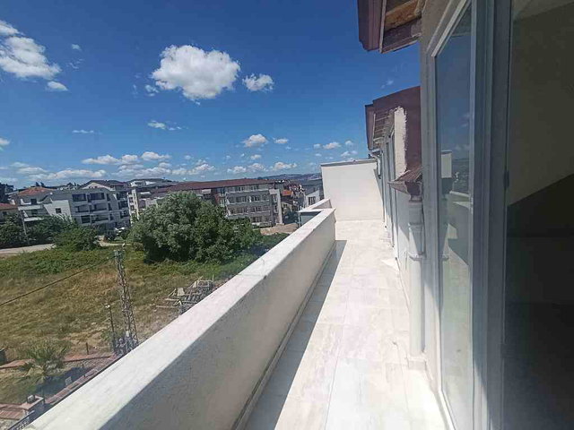 BAŞİSKELE DÖNGEL'DE MODA PAZARI YANINDA SATILIK 3+1 ÇATI DUBLEKS