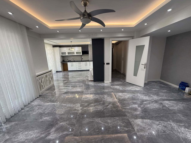 REMAX MODEL DEN YENIŞAFAK KARDELEN SITESINDE 3+1 SATILIK DAIRE