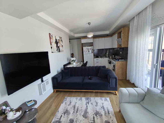 MENEMEN ULUKENT MERKEZİ KONUMDA SATILIK 2+1 DAİRE