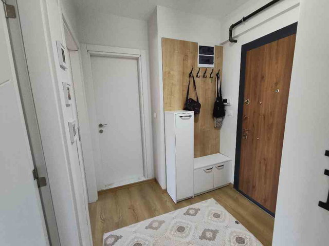 MENEMEN ULUKENT MERKEZİ KONUMDA SATILIK 2+1 DAİRE