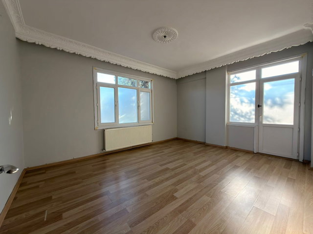 TUZLA POSTANE MH GENİŞ VE KULLANIŞLI 2+1 3 BALKON KAPALI MUTFAK