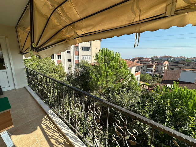 İZMİT KURUÇEŞME 'DE SATILIK 3+1 DAİRE