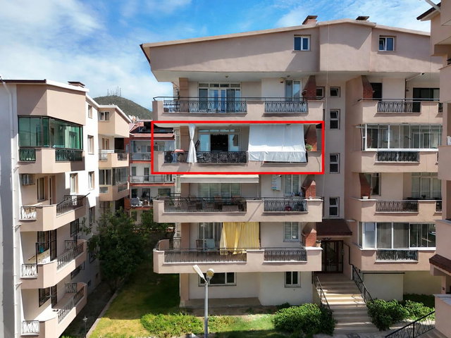 KUŞADASI EGE MAH’DE 3+1  150 M² BRÜT ÖNÜ AÇIK KAT MÜLKİYETLİ DAİRE