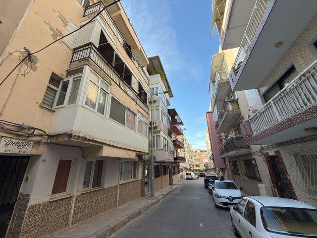 BALÇOVA ONURDA ÇİFT BALKONLU, EN ÜST KAT 2+1 DAİRE