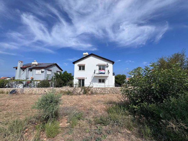 GİRNE ESENTEPE MERKEZ’DE GÜNEY CEPHELİ 4+1 KİRALIK VİLLA | 150 M² NET