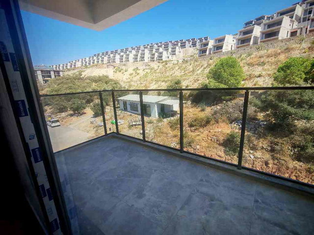 DEĞİRMENDERE’DE YENİ YAPI 2+1 • YERDEN ISITMA • HAVUZ • OTOPARK