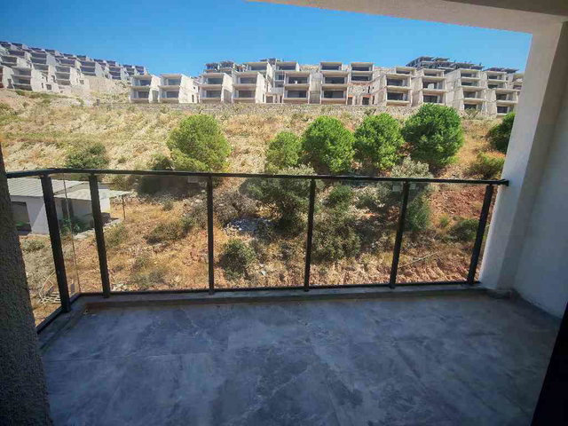 DEĞİRMENDERE’DE YENİ YAPI 2+1 • YERDEN ISITMA • HAVUZ • OTOPARK