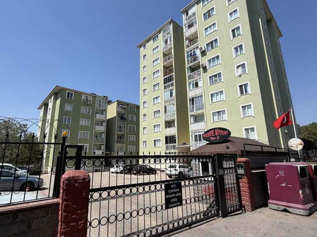 SOĞANLIKTA İÇİ YENİLENMİŞ SİTE İÇİ KİRALIK DAİRE