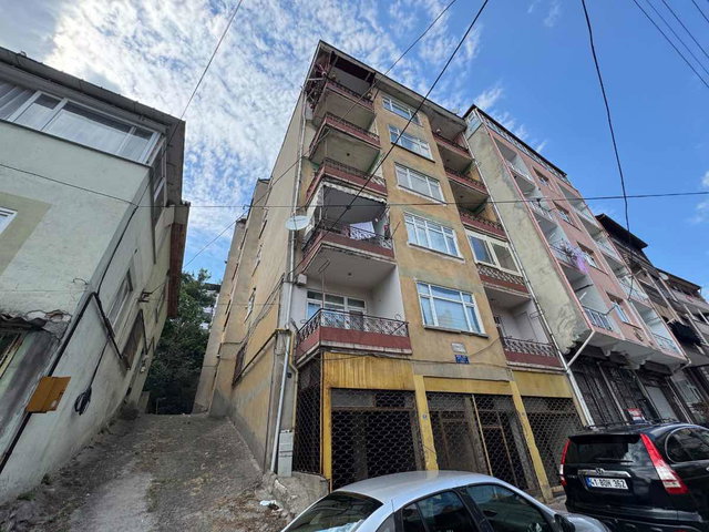 İZMİT KURUÇEŞME DOĞAN MAHALLESİ SATILIK 3+1 DAİRE