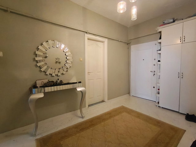 RE/MAX GELİŞİM'DEN METROBUSE YÜRÜME 2 DK MESAFEDE  SATILIK  3+1 DAİRE
