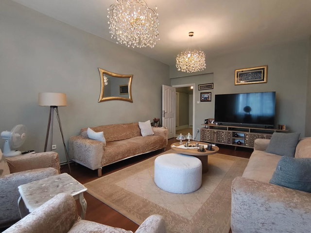 RE/MAX GELİŞİM'DEN METROBUSE YÜRÜME 2 DK MESAFEDE  SATILIK  3+1 DAİRE