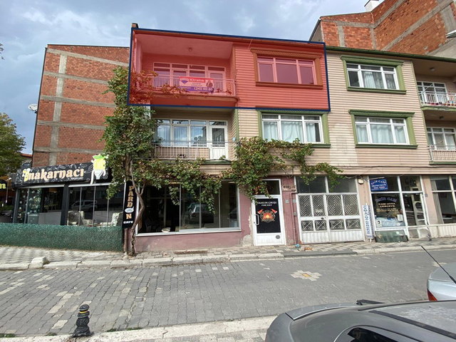 RE/MAX İNCİ'DEN ÇARŞI MERKEZDE ALTIEYLÜL İLKOKULU YANINDA 2+1 KİRALIK DAİRE