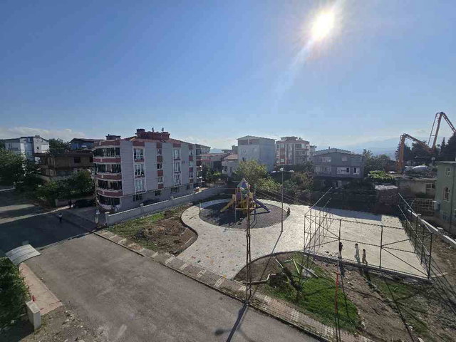 DİLAY BAŞTEKİN'DEN TOROMAN TEPE PARKI KARŞISI KİRALIK 2+1