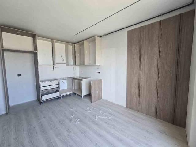 DİLAY BAŞTEKİN'DEN ALAÇAM CADDESİNE KOMŞU SATILIK SIFIR 1+1