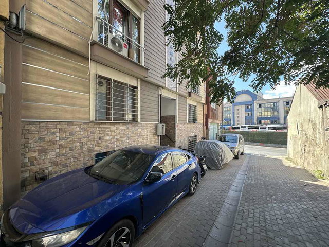 HARİKA KONUM FORUM İSTANBUL AVM VE METRO YAKINI 1+1 LÜKS DAİRE