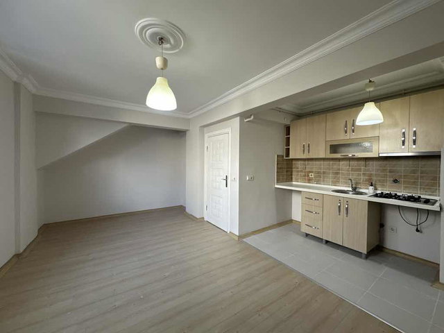 HARİKA KONUM FORUM İSTANBUL AVM VE METRO YAKINI 1+1 LÜKS DAİRE