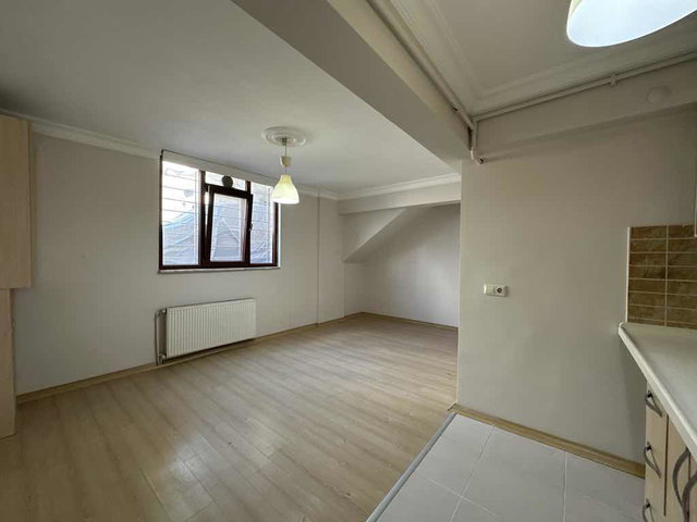 HARİKA KONUM FORUM İSTANBUL AVM VE METRO YAKINI 1+1 LÜKS DAİRE