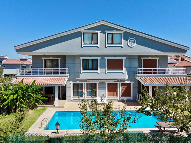 URLA GÜVENDİK MAHALLESİNDE SATILIK 180 M² 4+2 VİLLA