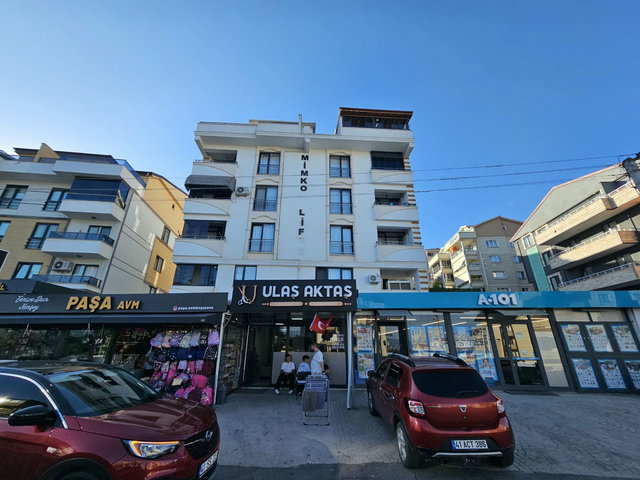 ŞEHIR HASTANESI KARŞISI BOĞAZOVA CAD.ARA KAT 2+1 KIRALIK DAIRE