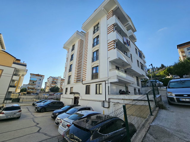 ŞEHIR HASTANESI KARŞISI BOĞAZOVA CAD.ARA KAT 2+1 KIRALIK DAIRE