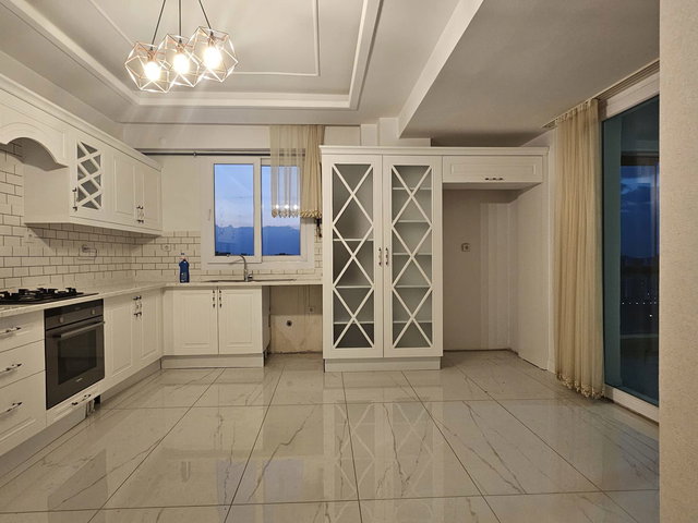 ELBEYLER PLATİNUM SİTSNDE 3+1 AMA BİR ODASI KAPALI KİRALIK DAİRE