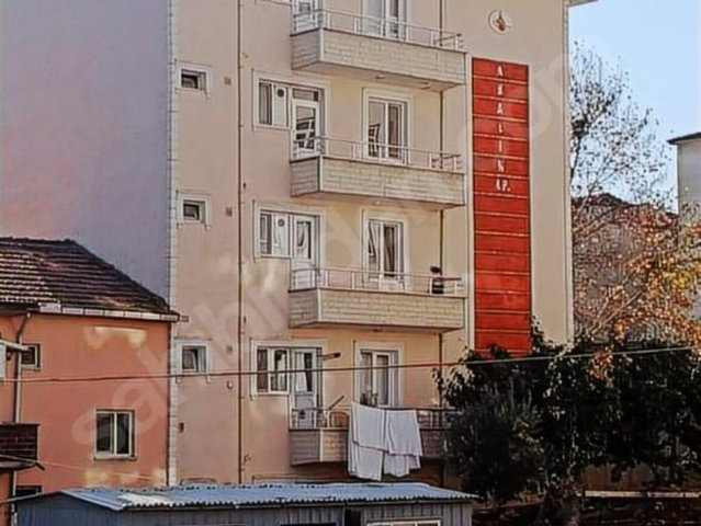 RE/MAX DREAM DAN DERİNCE DENİZ MAH. SATILIK ARA KAT DAİRE