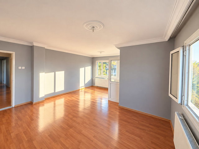 ÇİĞLİ EVKA 5 MAHALLESİNDE MANZARALI VE FERAH SATILIK 3+1 DAİRE