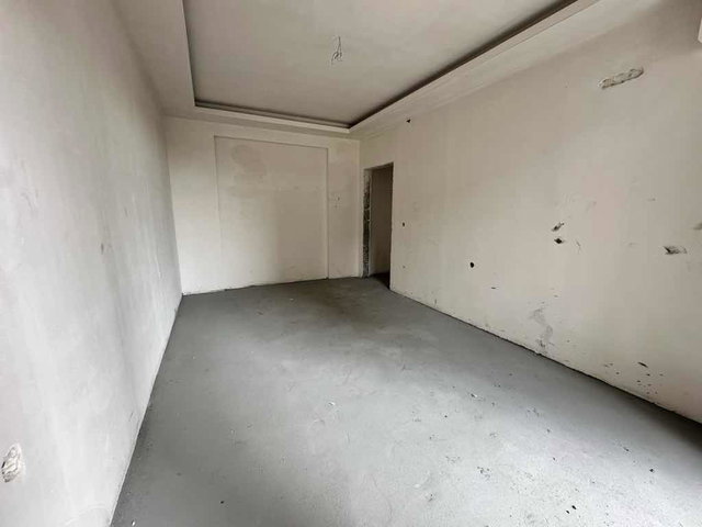 SADETTİN ENGİN/YENİKENT MH. 15 METRELİK YOL ÜZERİ 3+1 LÜKS DAİRE