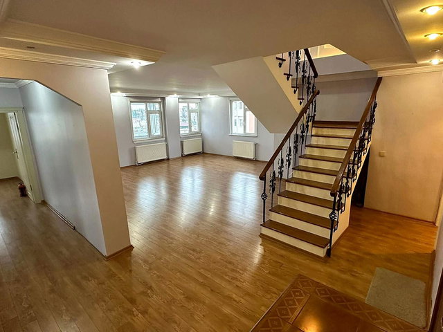 ÇENGELKÖY AYDINLIK EVLER SİTESİ 4+1 FIRSAT KİRALIK DUBLEKS DAİRE