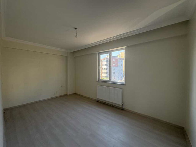ONİKİŞUBAT’TA 2023 YAPIMI 3+1 | 115 M² NET | 2 BANYO | BALKONLU | BOŞ