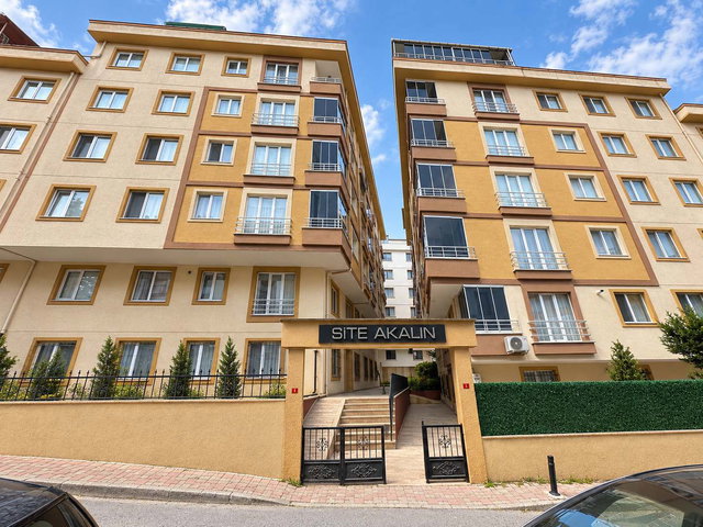 ÇEKMEKÖY MERKEZ MAHALLESİ EŞYALI 1+1 KİRALIK DAİRE