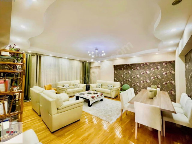 REMAX ÖZGÜR İBRAHİM GÜNEŞ'TEN BATIKENT'DE SATILIK 3+1 DAIRE