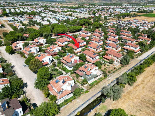 DİKİLİ SALİHLER MAHALLESİ ORMANCLLAR SİTESİ’NDE FULL EŞYALI İKİZ VİLLA