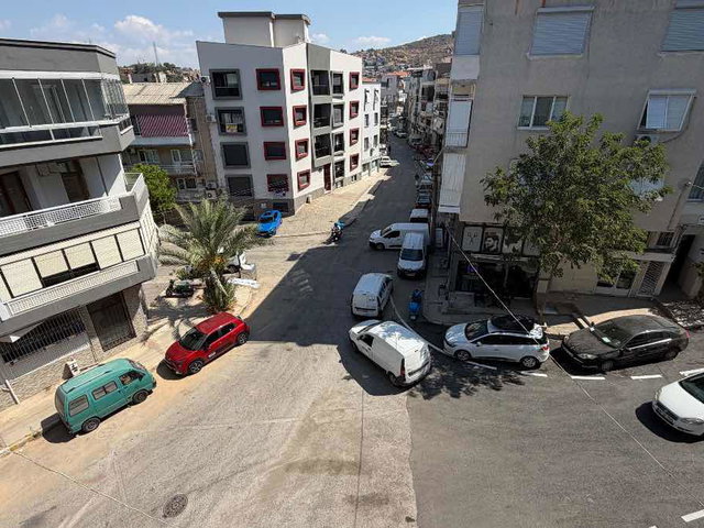 BALÇOVA FEVZİÇAKMAK MAH. KİRALIK 3+1 JEOTERMAL ÖNÜ AÇIK