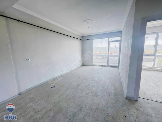REMAX HÜR KEMALPAŞADA 2 +1 SATILIK DAİRE
