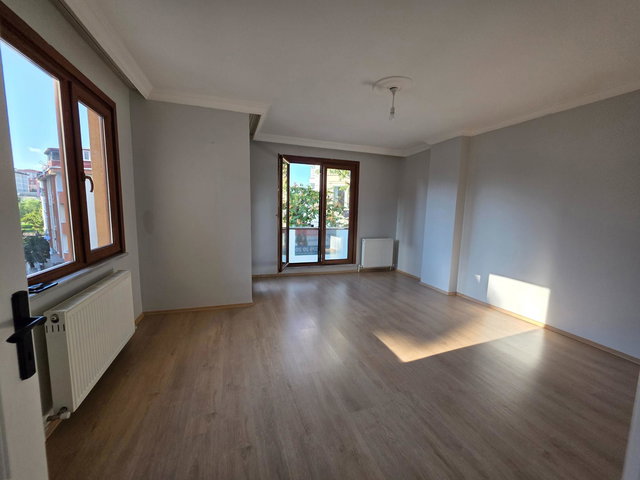 MARMARA HASTANESİ VE MERKEZİ KONUM BALKONLU 90 M2 2+1 KİRALIK