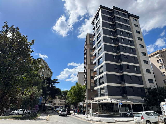 SUADİYE AYŞEÇAVUŞ CAD. 3+1 KATTA TEK DAİRE KAPALI OTOPARKLI