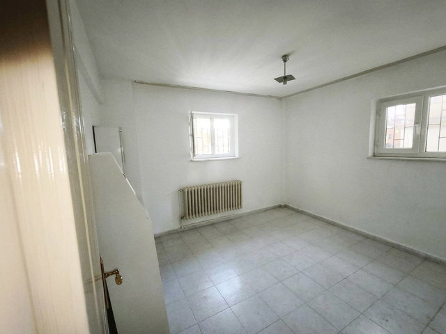 RE/MAX İNCİ'DEN PAŞAALANI MAHALLESİ’NDE MERKEZİ KONUMDA KİRALIK 2+1 DAİRE