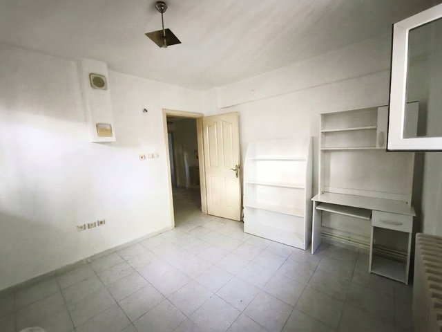 RE/MAX İNCİ'DEN PAŞAALANI MAHALLESİ’NDE MERKEZİ KONUMDA KİRALIK 2+1 DAİRE
