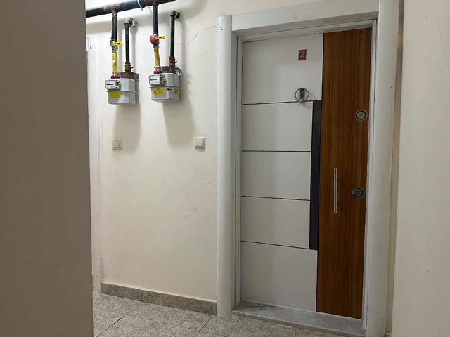 BİNEVLER POLİS NOKTASI KARŞISI KİRALIK 2+0 EŞYALI DAİRE