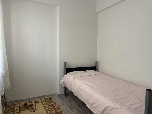 BİNEVLER POLİS NOKTASI KARŞISI KİRALIK 2+0 EŞYALI DAİRE