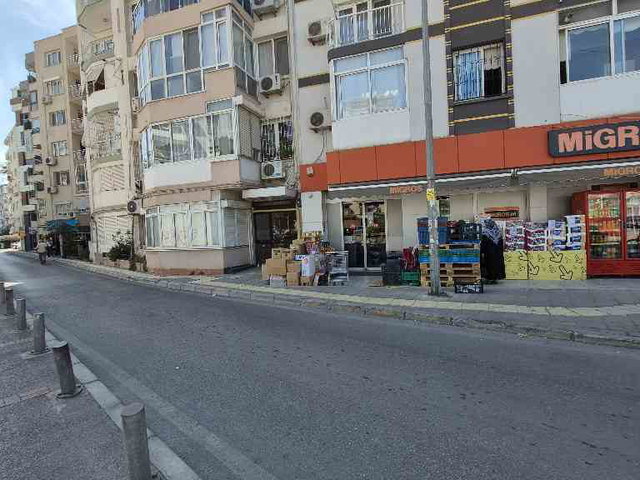 KARŞIYAKA NERGİZ İZBAN YANI 2+1 SATILIK DAİRE