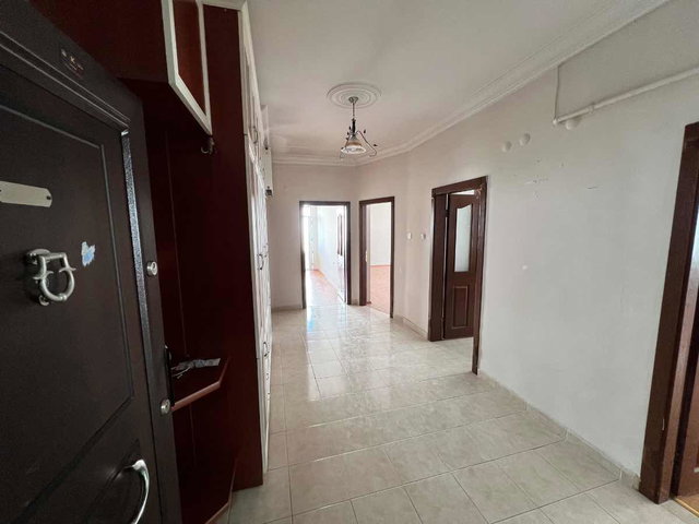 HACI ABDİ MAHALLESİNDE RE/MAX GÜNEŞ'TEN KİRALIK 3+1ARA KAT DAİRE