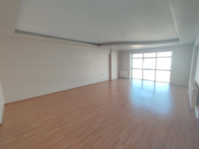 REMAX PARLADAN ATAKUM YENİMAHALLE DE SATILIK 3+1 DAİRE