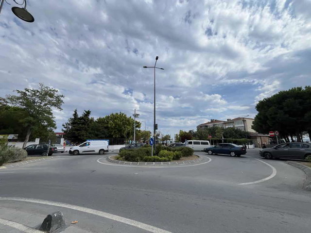 SELİMPAŞA MERKEZ CADDE ÜZERİ DENİZ MANZARALI SATILIK 3+1 DAİRE