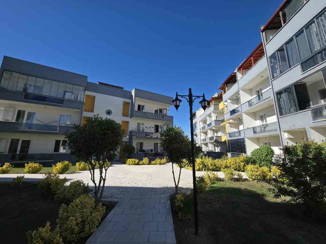 GÜNDOĞDUDA SİTE İÇİNDE 1+1 KİRALOK DAİRE