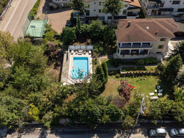 REMAX DREAM'DEN 2085 M² ARSA İÇİNDE ÖZEL HAVUZLU 500 M² VİLLA